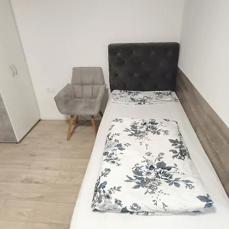 Apartmán Pausiert Studio28 *